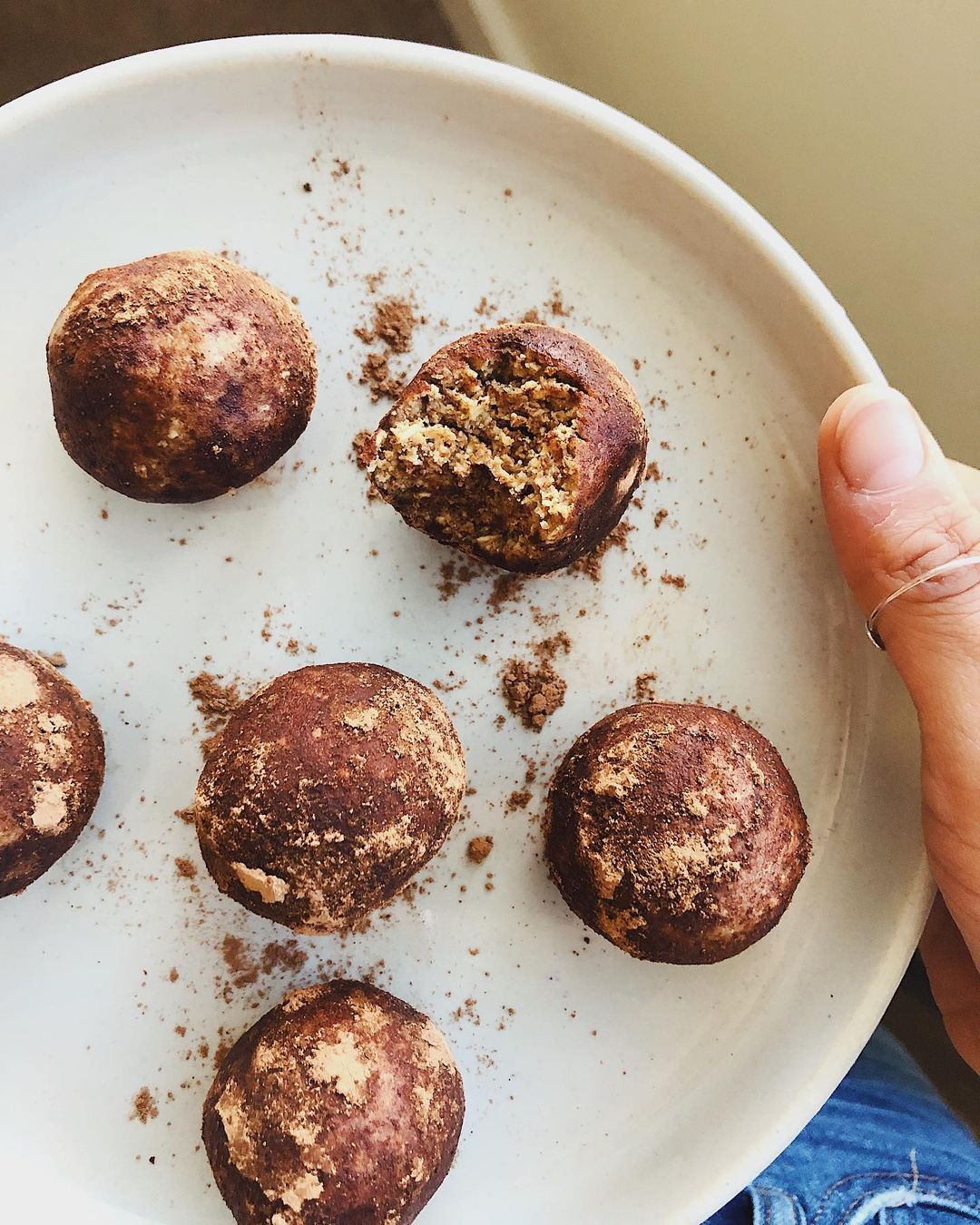 Easy Pumpkin Spice Protein Bites