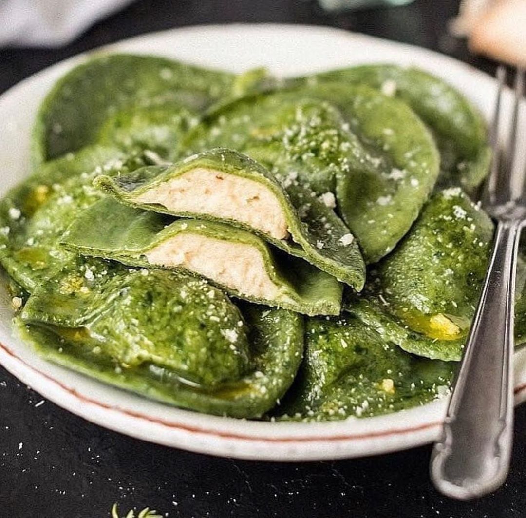 Spinach Ravioli with Cashew-Truffle Filling