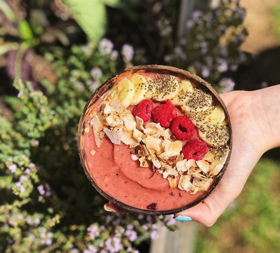 Frozen Fruit Smoothie Bowl