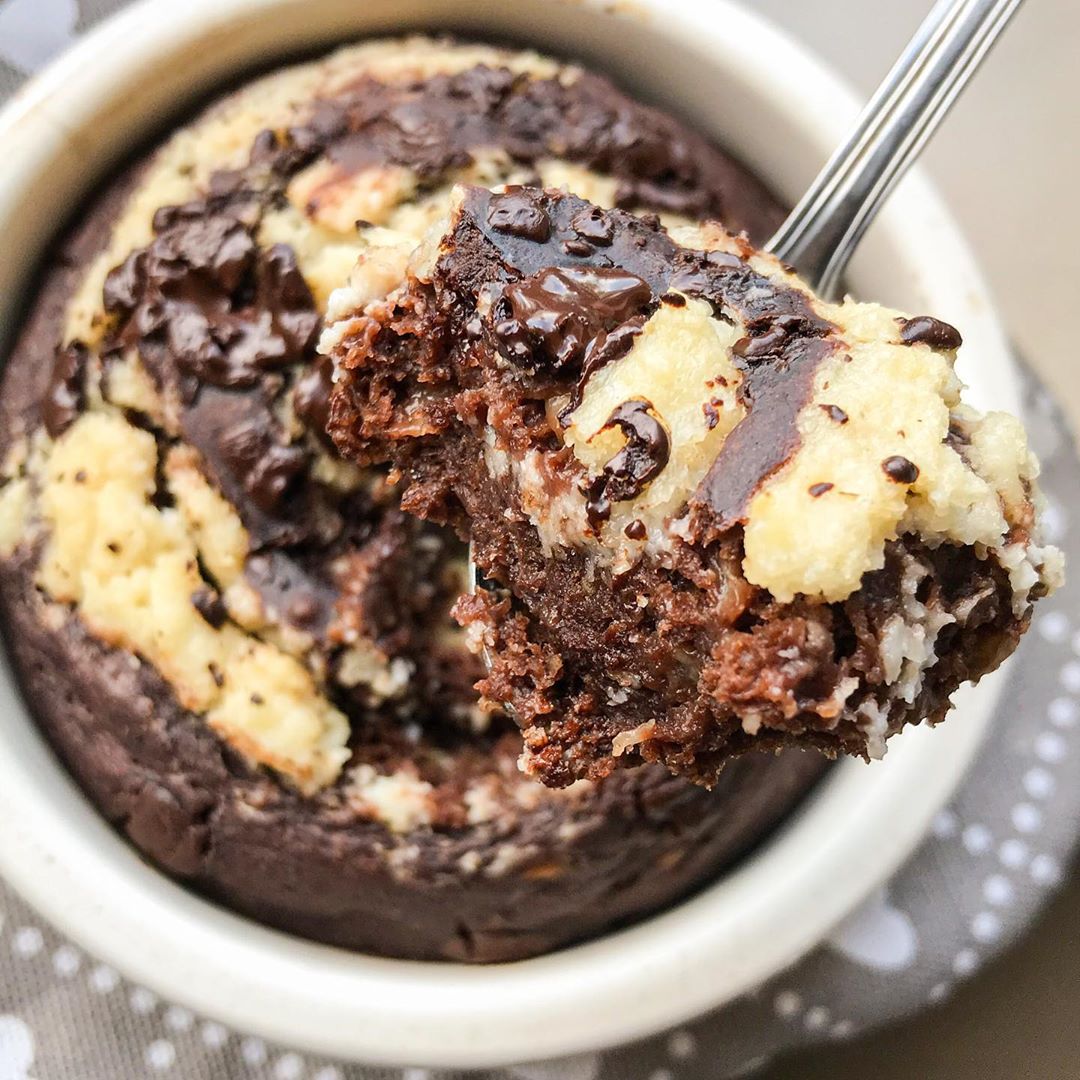 Chocolate Cheesecake Baked Oats