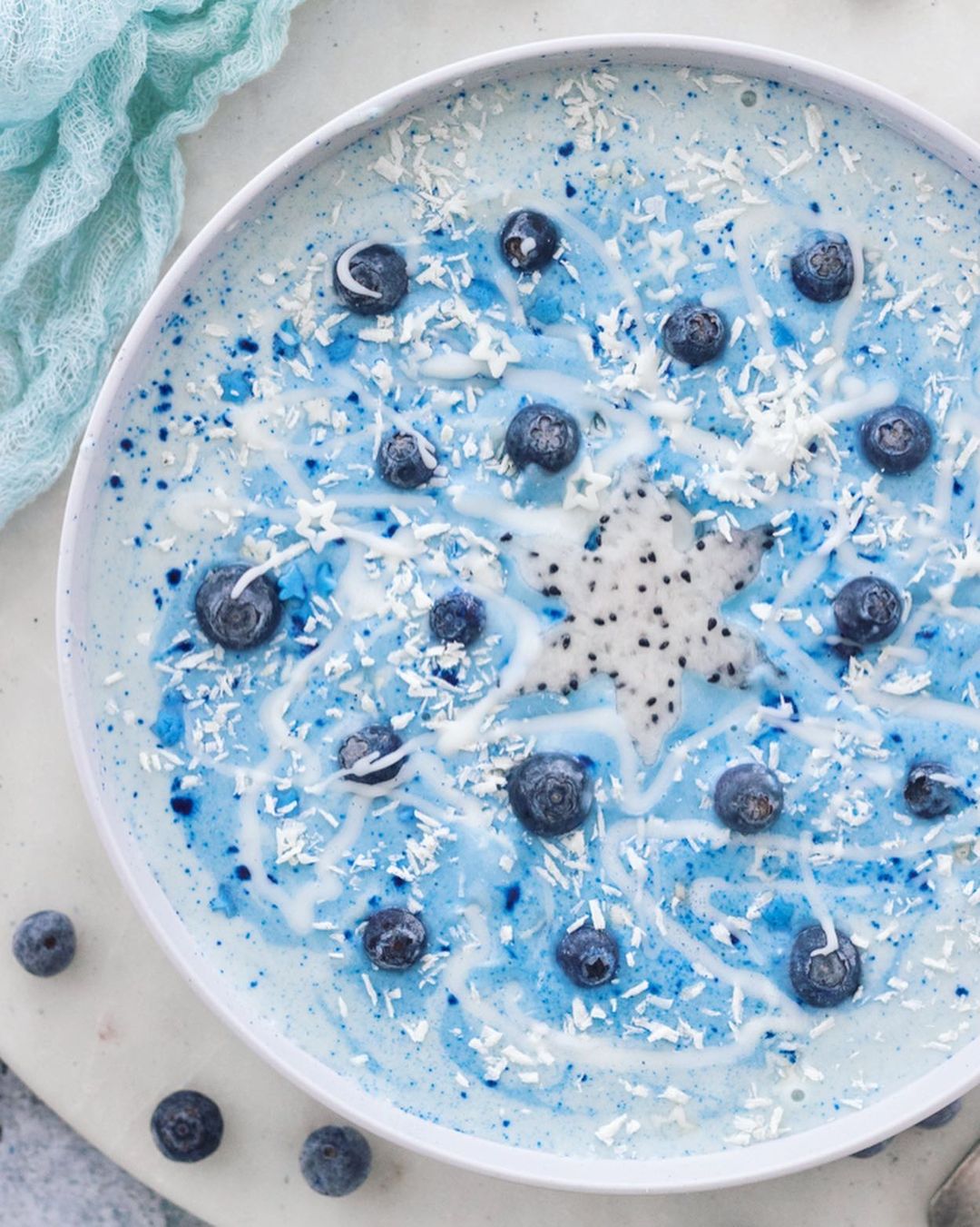 Frozen 2 Smoothie Bowl