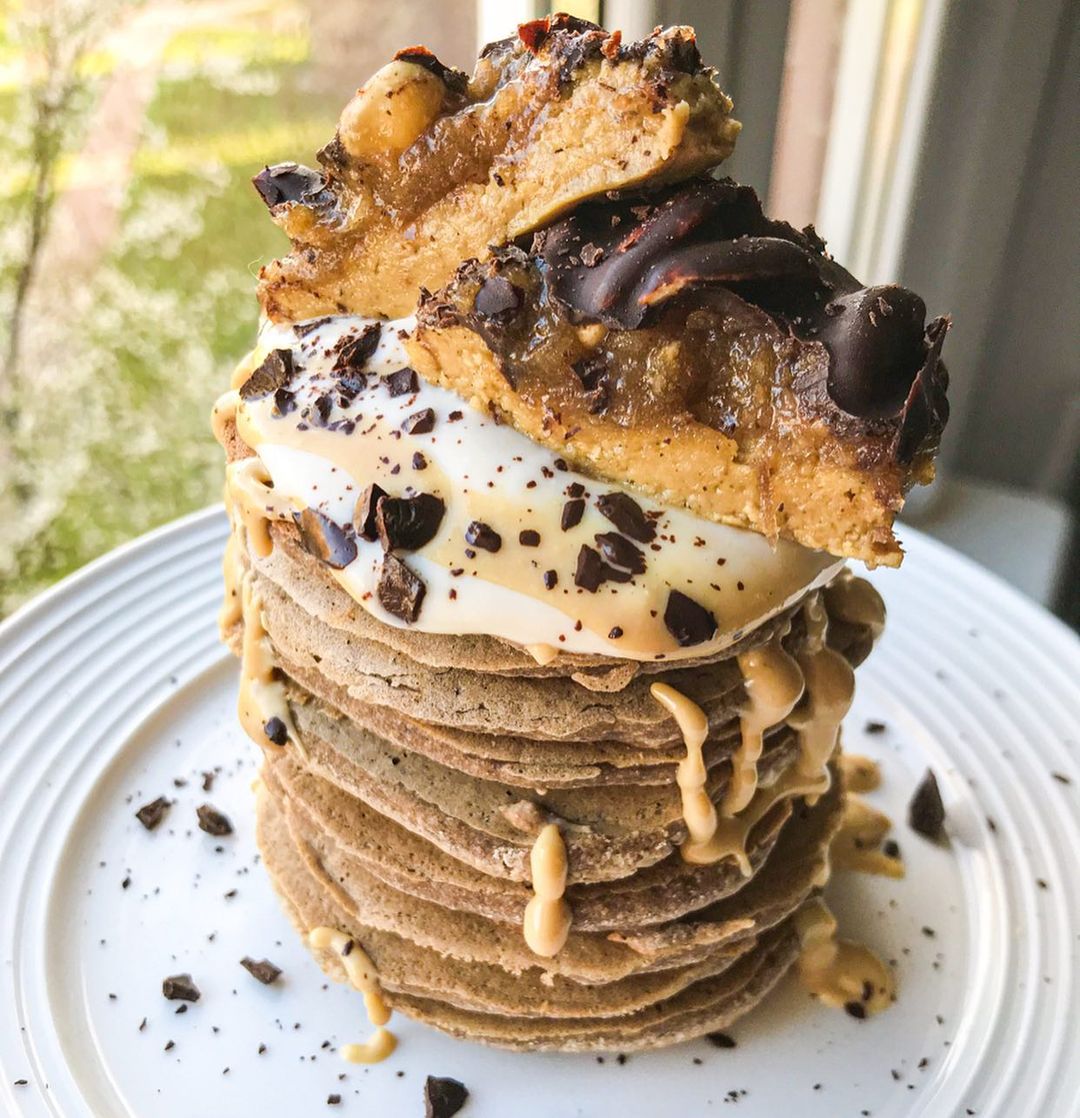 Easy Vegan Snickers Flavored Pancakes