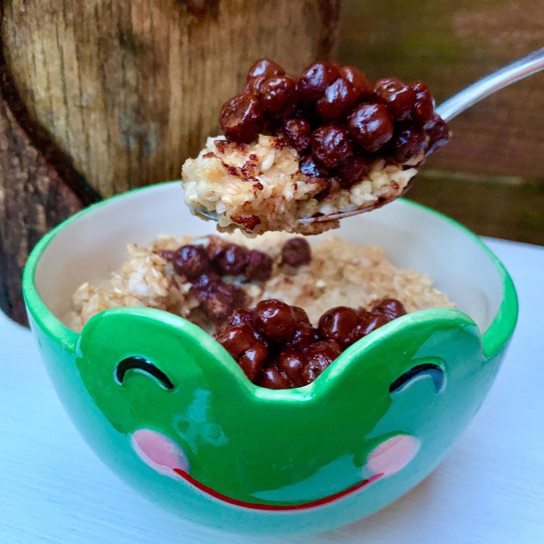Creamy Chocolate Protein Oatmeal with Almond Milk
