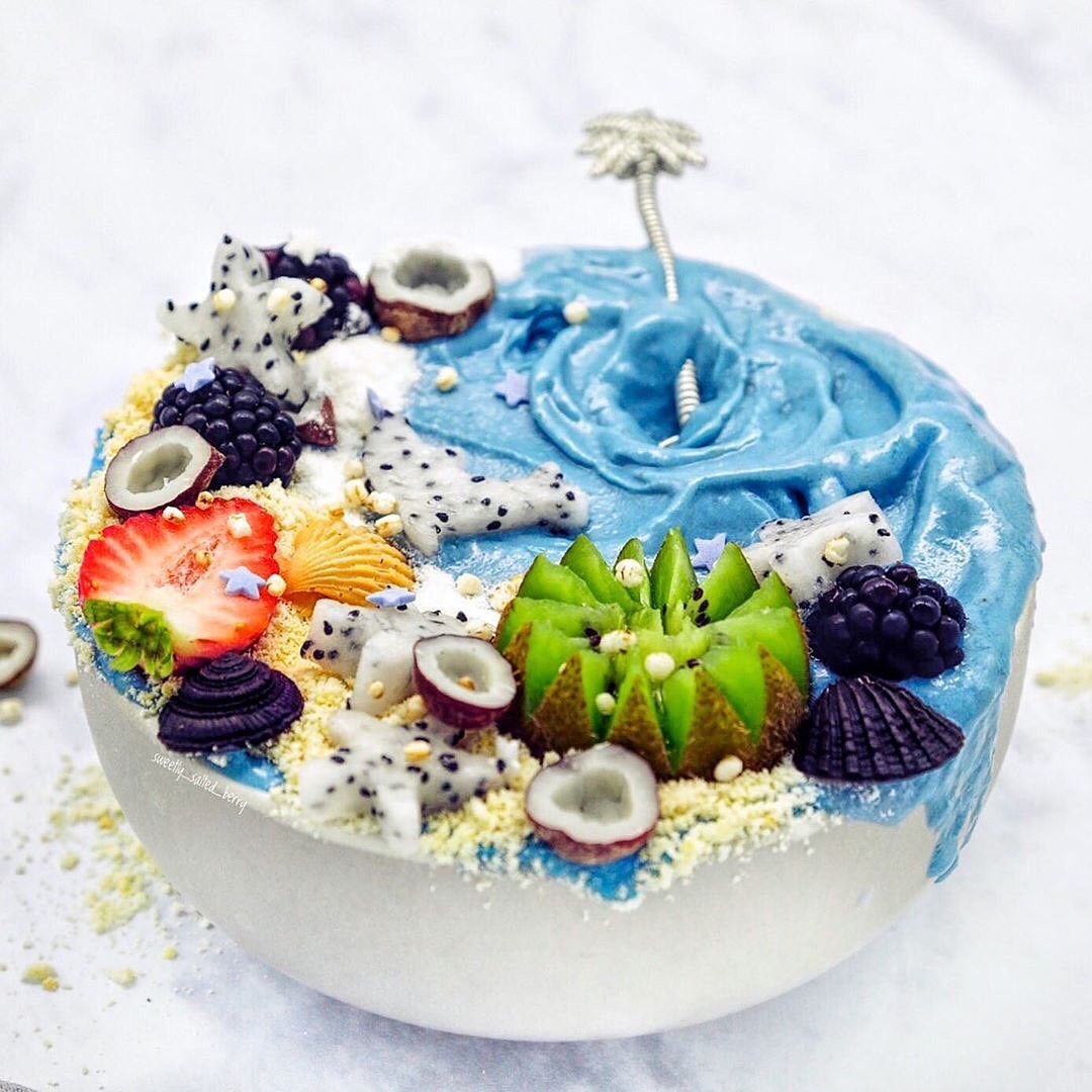 Blue Spirulina Ocean Smoothie Bowl