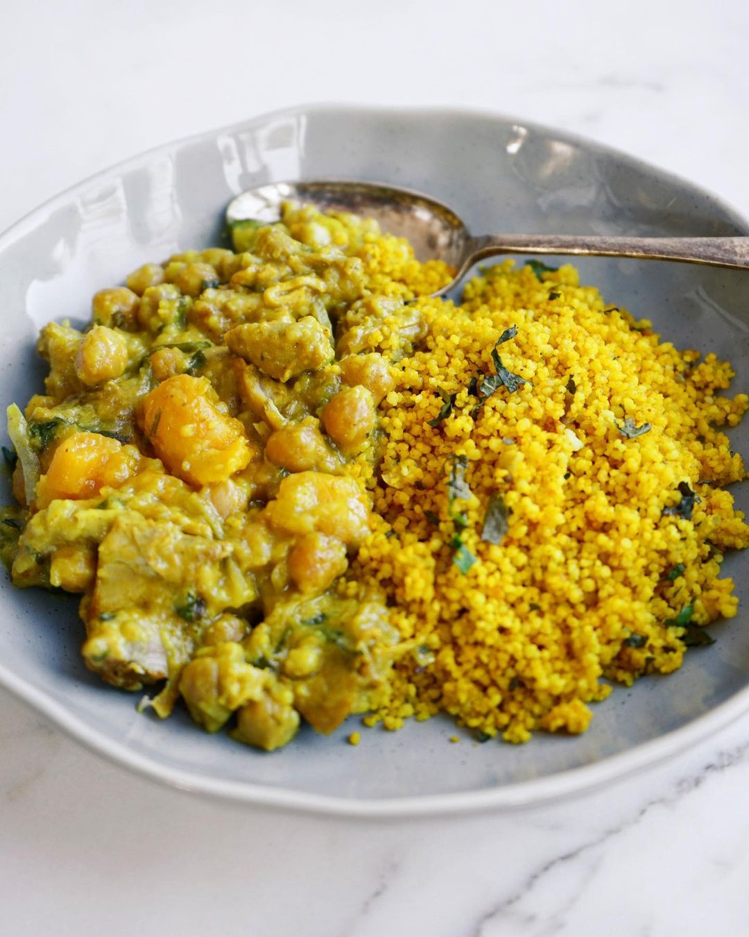 Easy Lemon and Apricot Chicken Tagine
