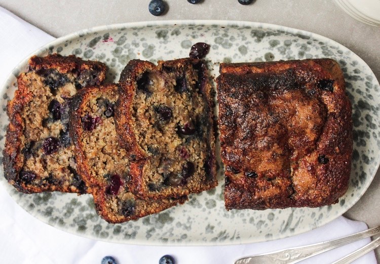 Moist Blueberry Banana Loaf with Cinnamon