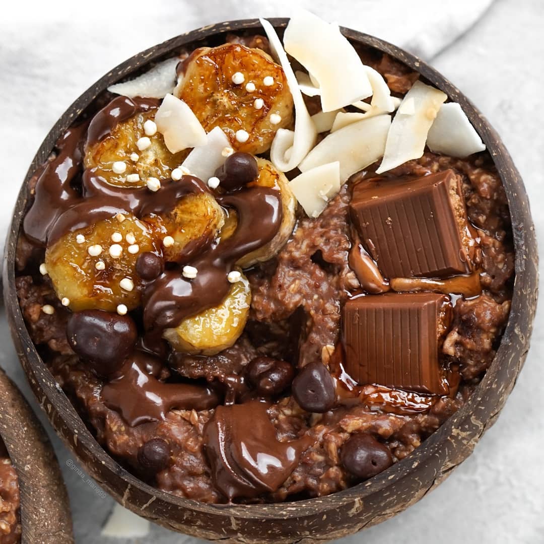 Vegan Chocolate Protein Oats Breakfast