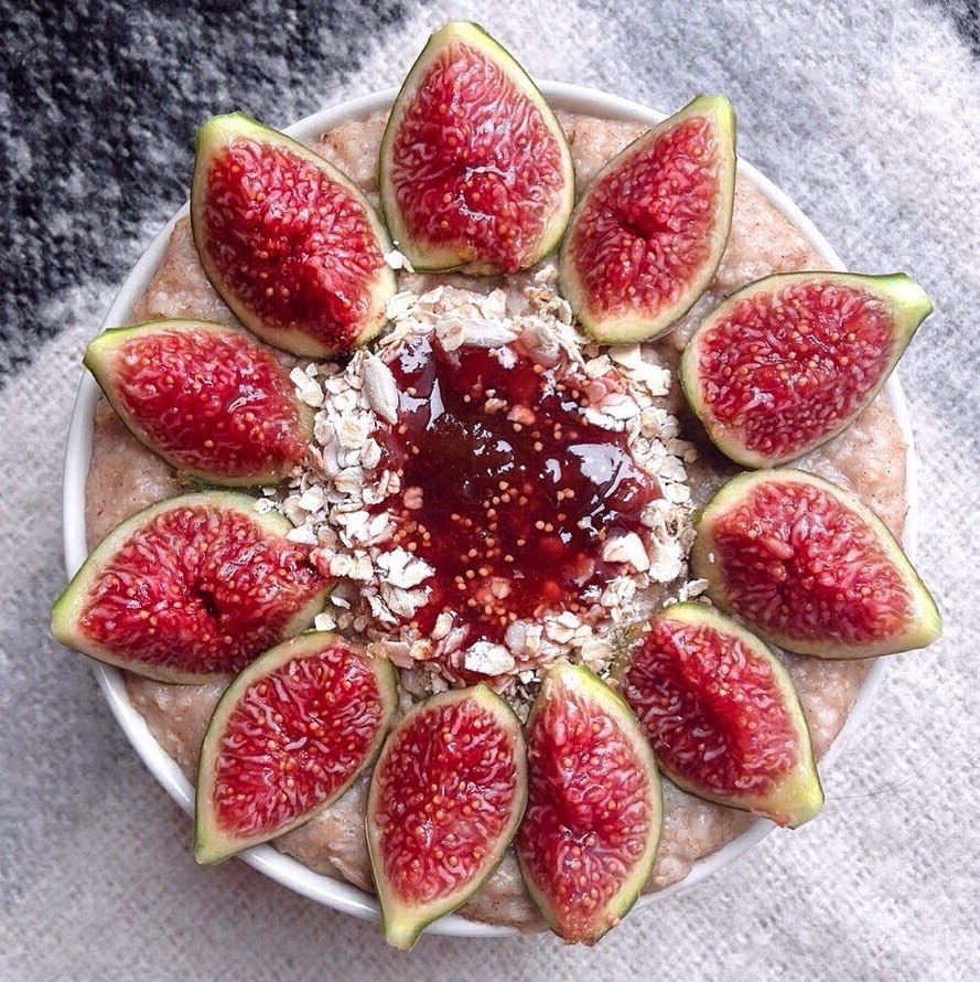 Double Fig Oatmeal with Cinnamon and Jam