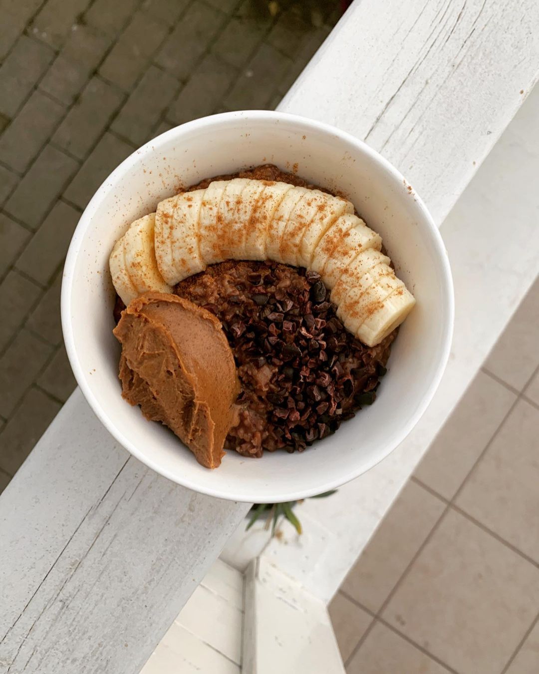 Chocolate Oats Breakfast Bowl