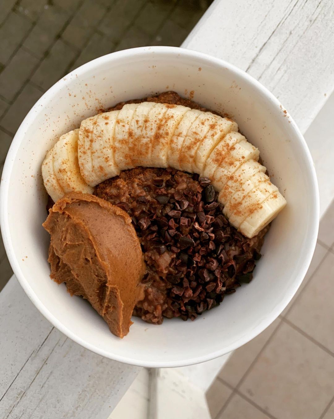 Chocolate Oats Breakfast Bowl
