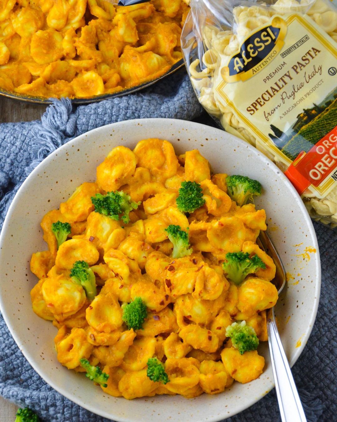 Vegan Pumpkin Mac and Cheese