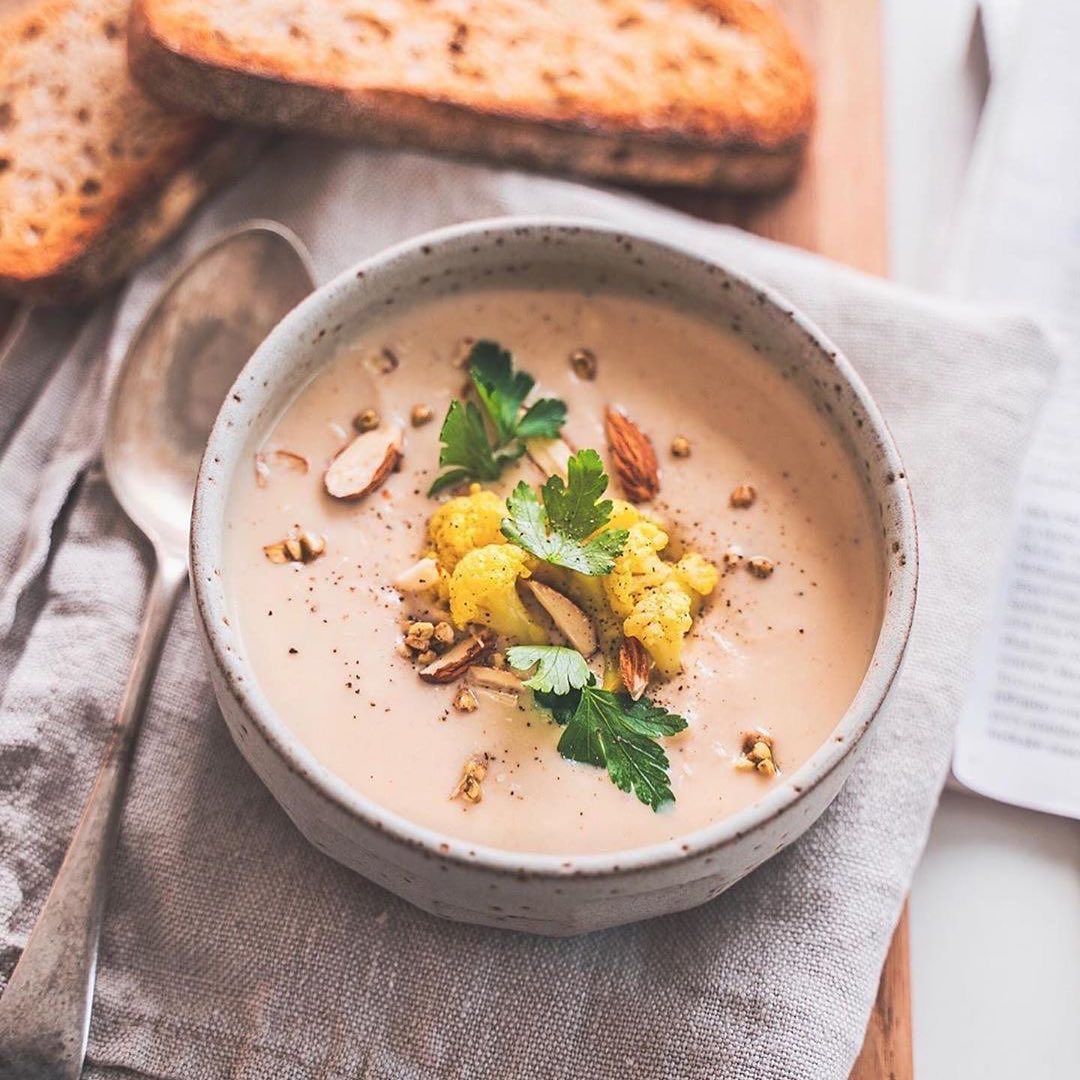 Oven Roasted Creamy Cauliflower Soup