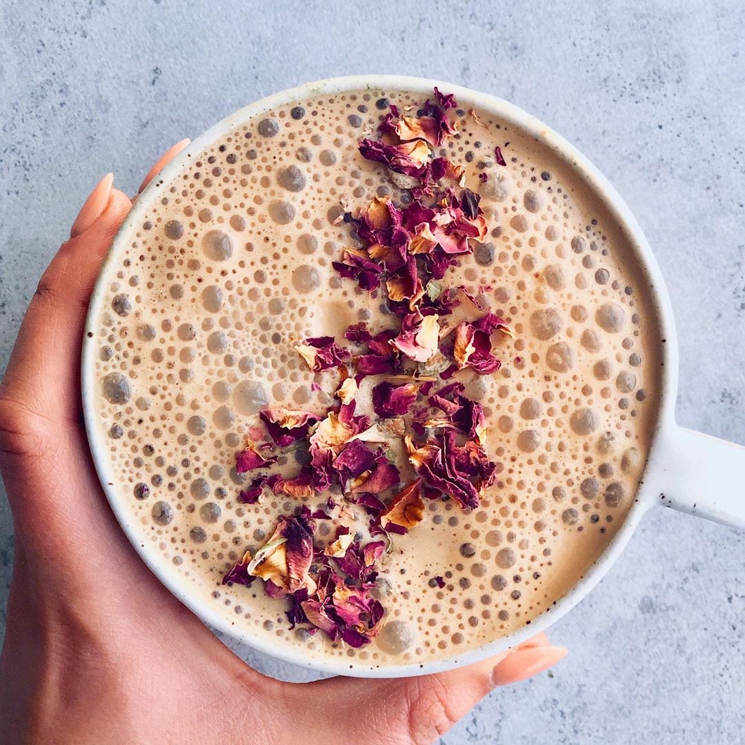 Caffeine-Free Ashwagandha Cacao Latte for Stress Relief