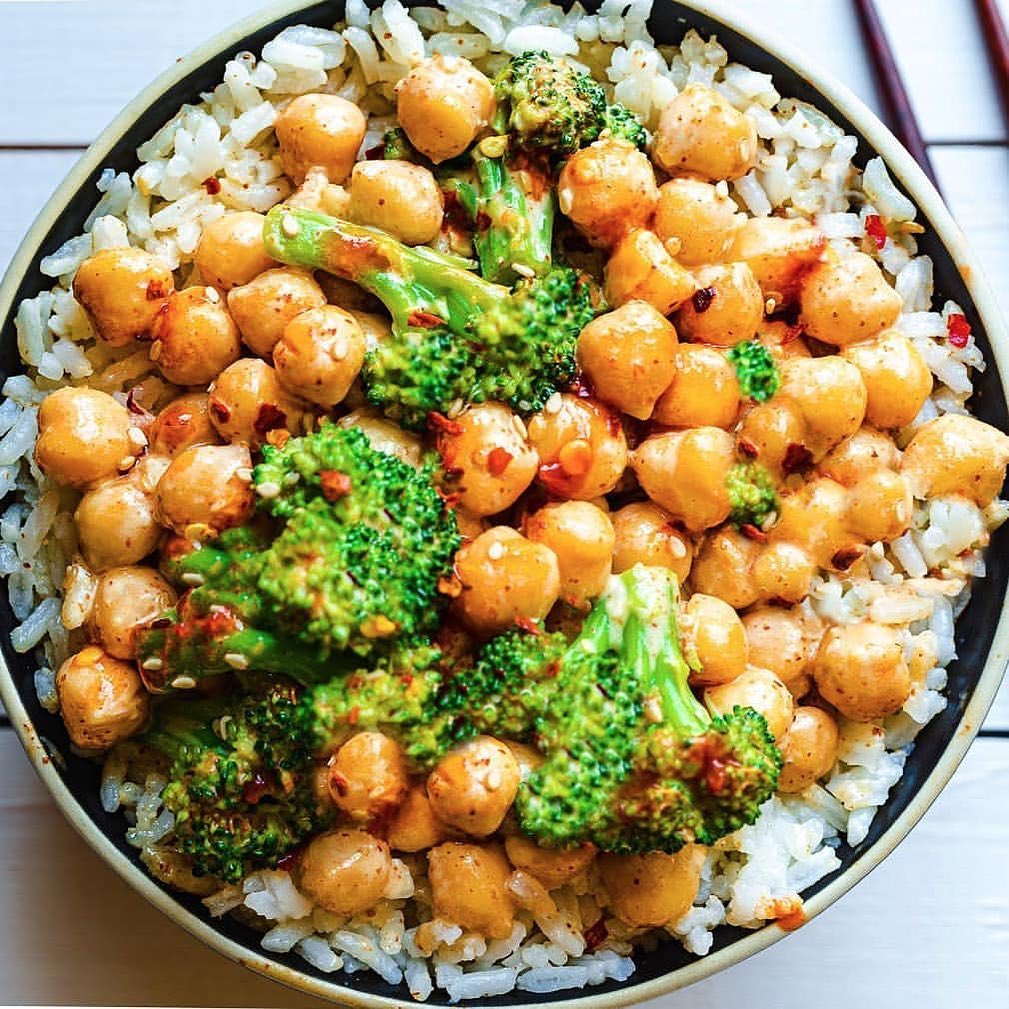 Creamy Asian-Style Chickpeas and Broccoli
