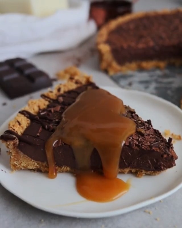 Chocolate Tart with Four Ingredients