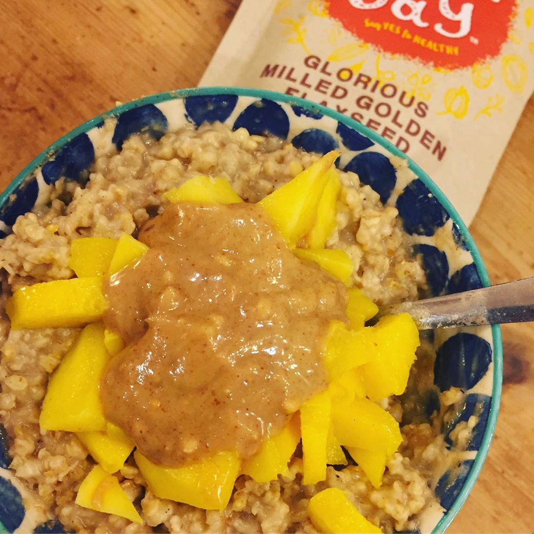 Vanilla Mango Oat Breakfast Bowl