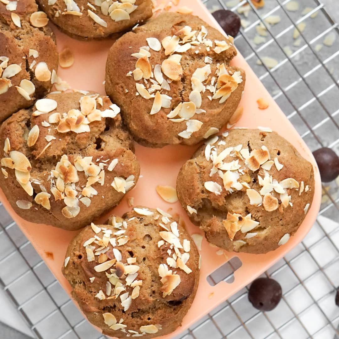 Healthy Apple Cinnamon Muffins