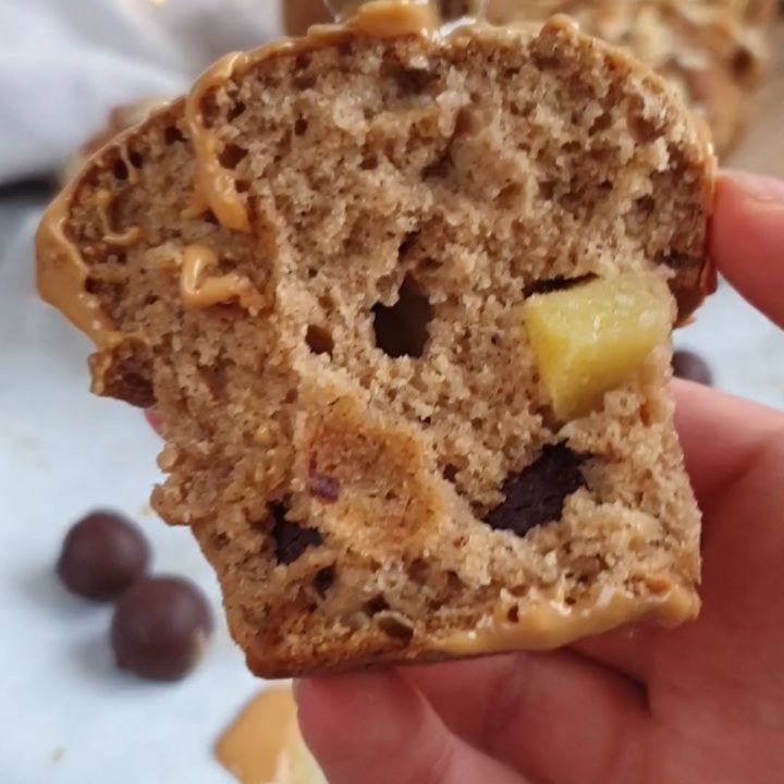 Healthy Apple Cinnamon Muffins