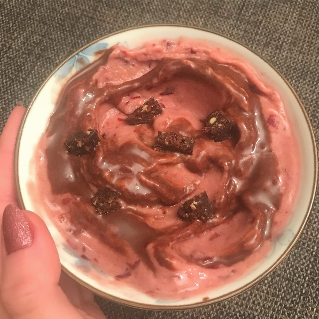 Simple Cherry Nicecream with Chocolate Sauce