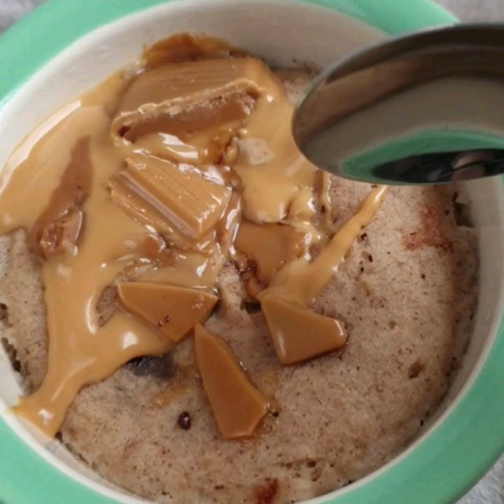 Easy Cinnamon Chocolate Mug Cake in Minutes