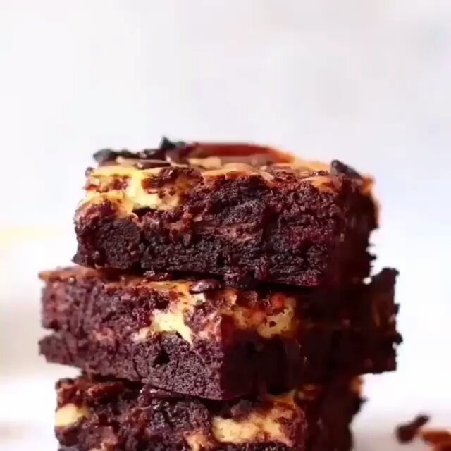 Vegan Cheesecake Brownies