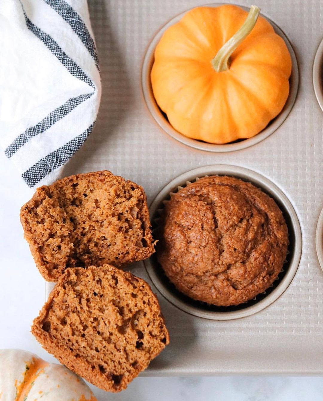 Easy Vegan Pumpkin Muffins