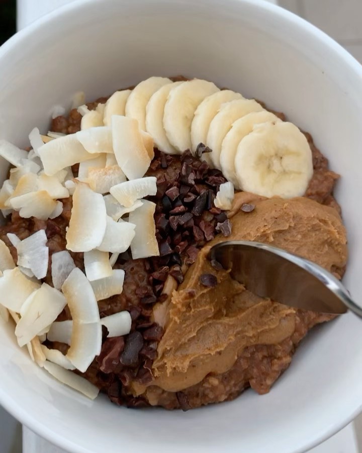 Energizing Vegan Chocolate Oats