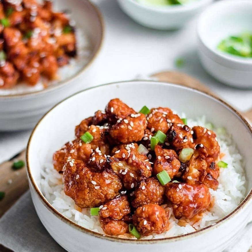 Oven-Baked Korean-Spiced Sticky Cauliflower