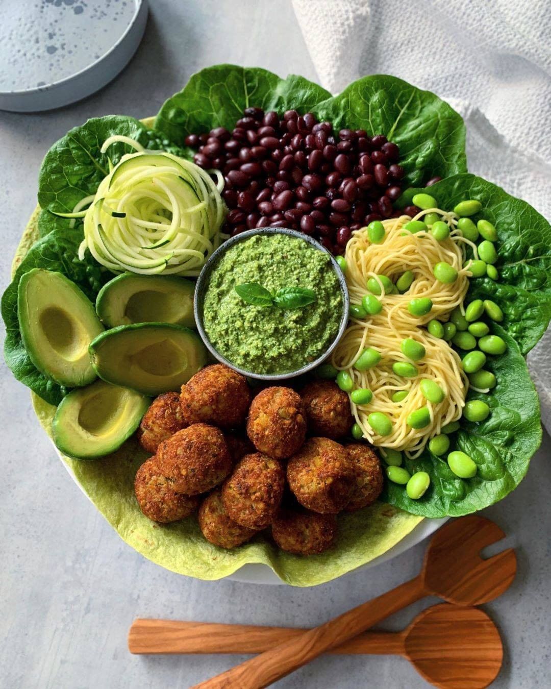 Oil-Free Spinach Basil Kale Pesto