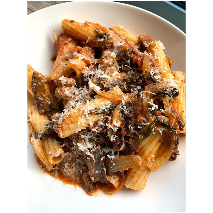 Mushroom Spinach Tomato Pasta