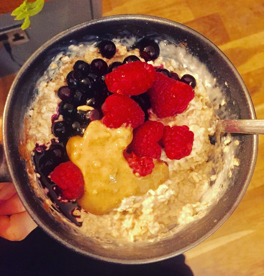 Overnight Bircher with Kefir and Berries