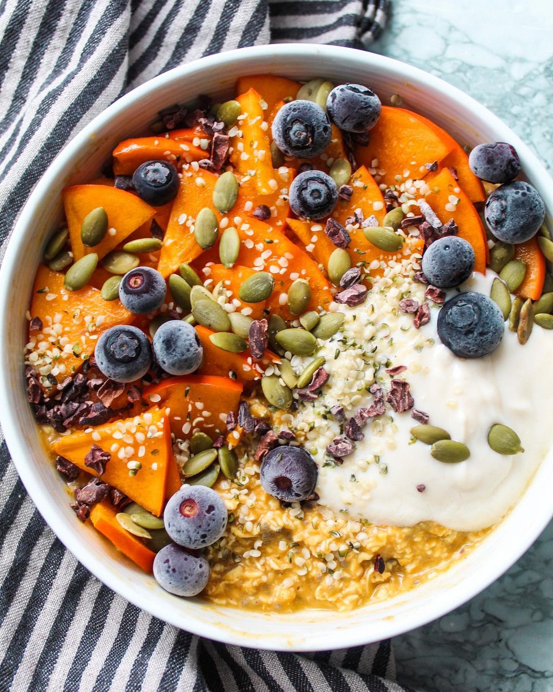 Hearty Pumpkin Oats with Spices and Fruits