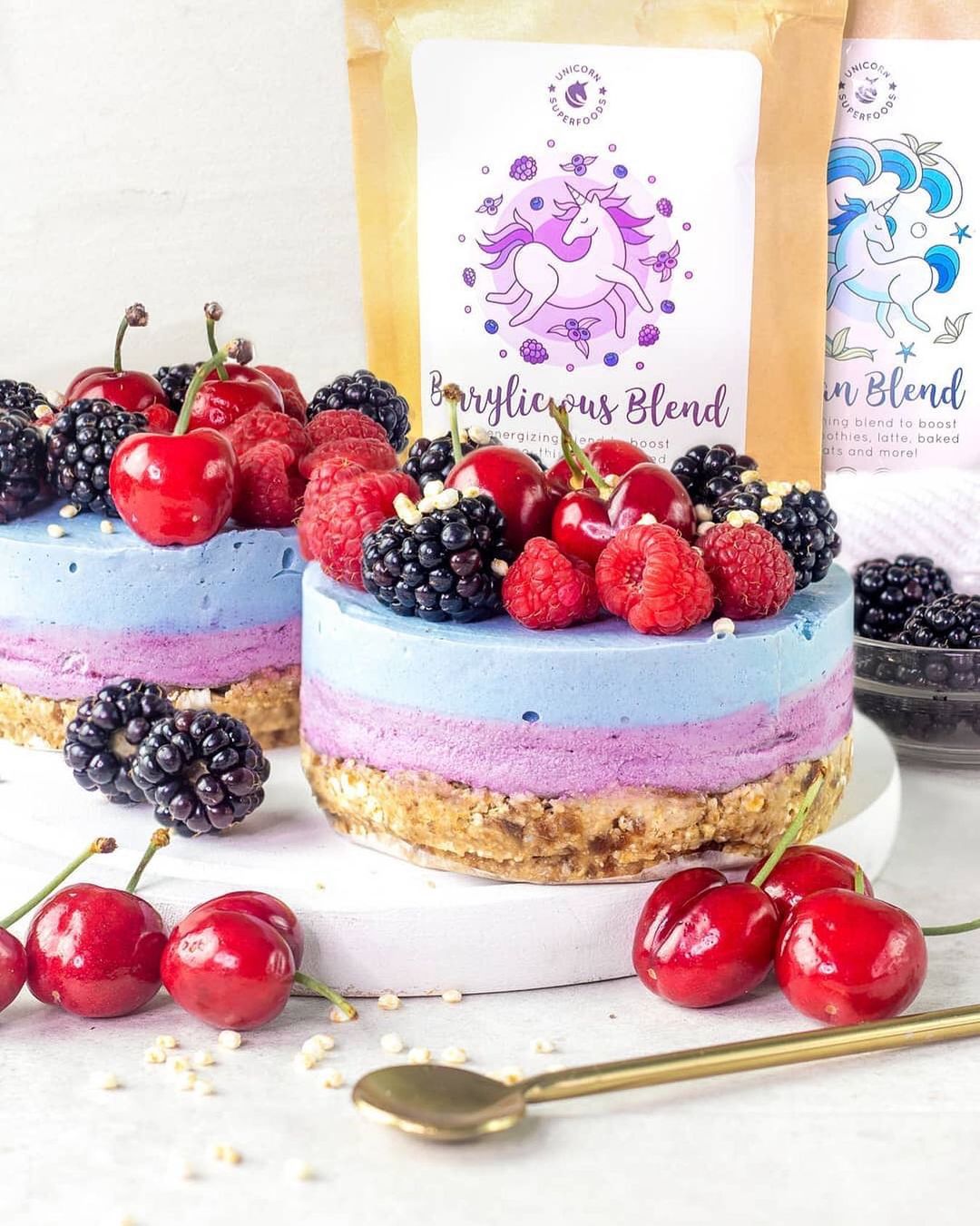 Vegan Mini Cheesecakes with Berry Flavor
