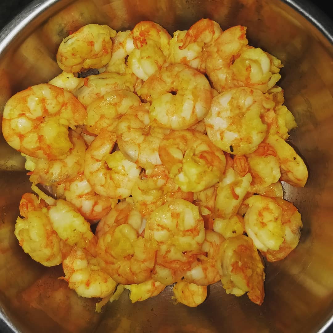 Spicy Prawn Curry with Tomato Puree and Roti
