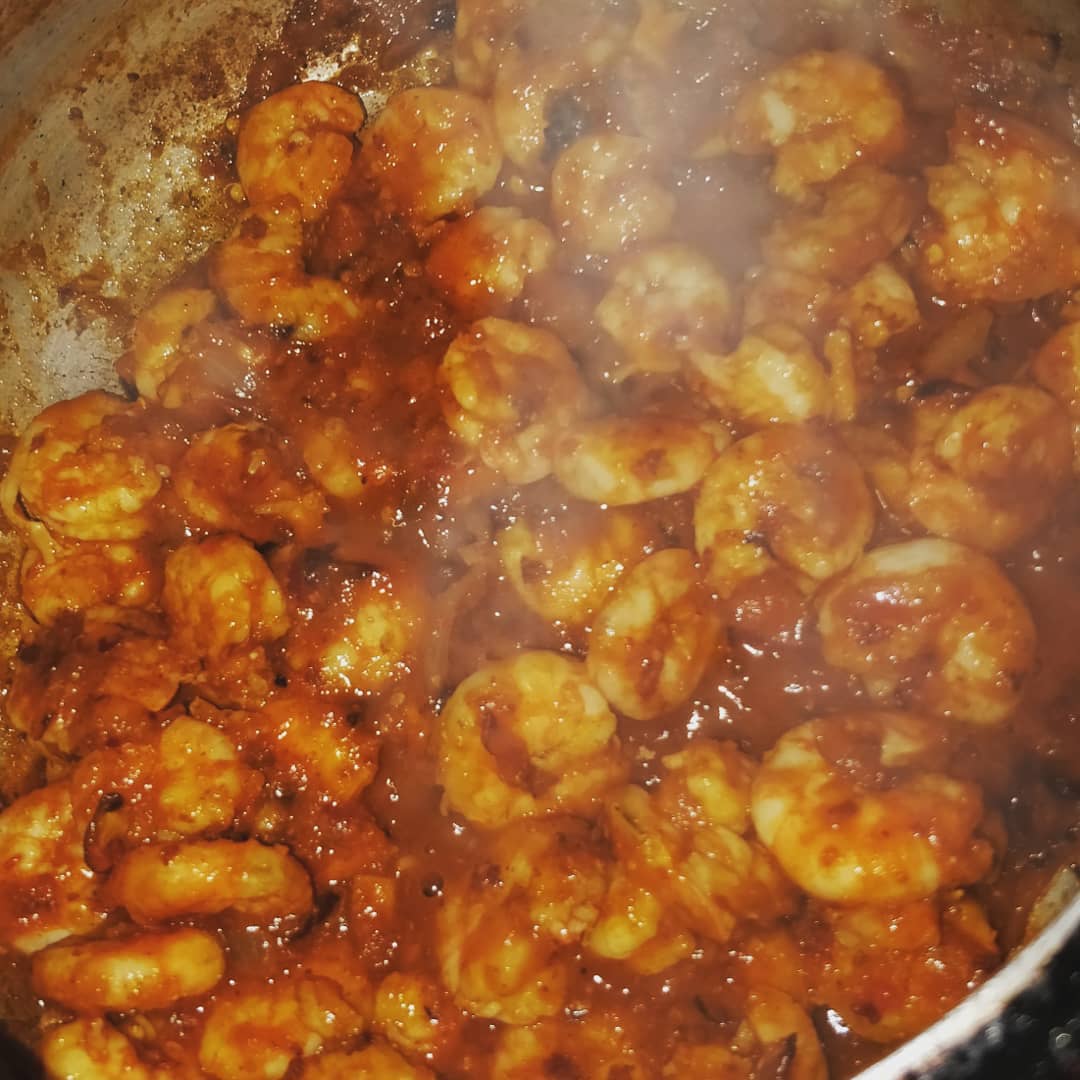 Spicy Prawn Curry with Tomato Puree and Roti