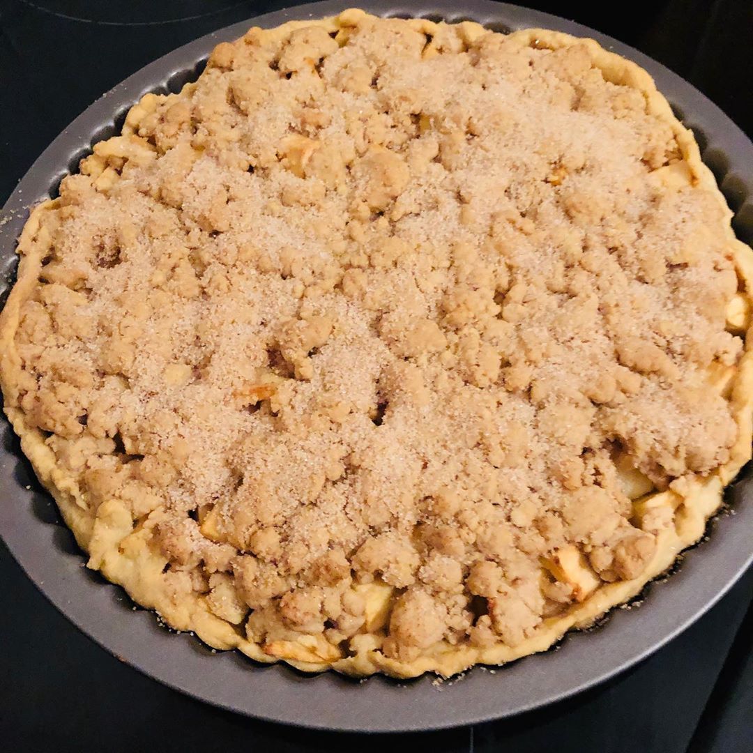 Apple Crumble Tart