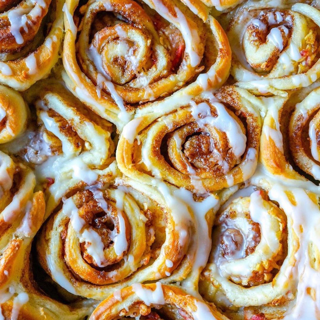 Vegan Apple Pie Cinnamon Rolls