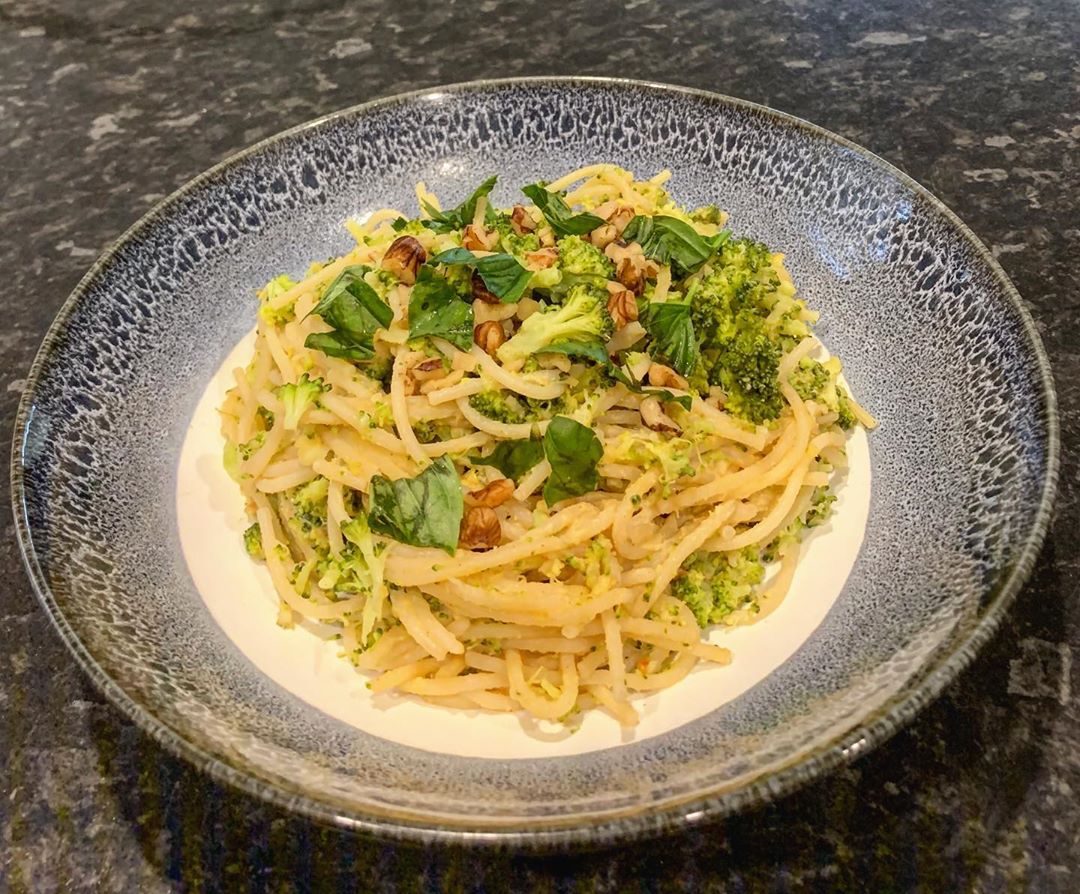 Broccoli, Walnut and Hummus Pasta