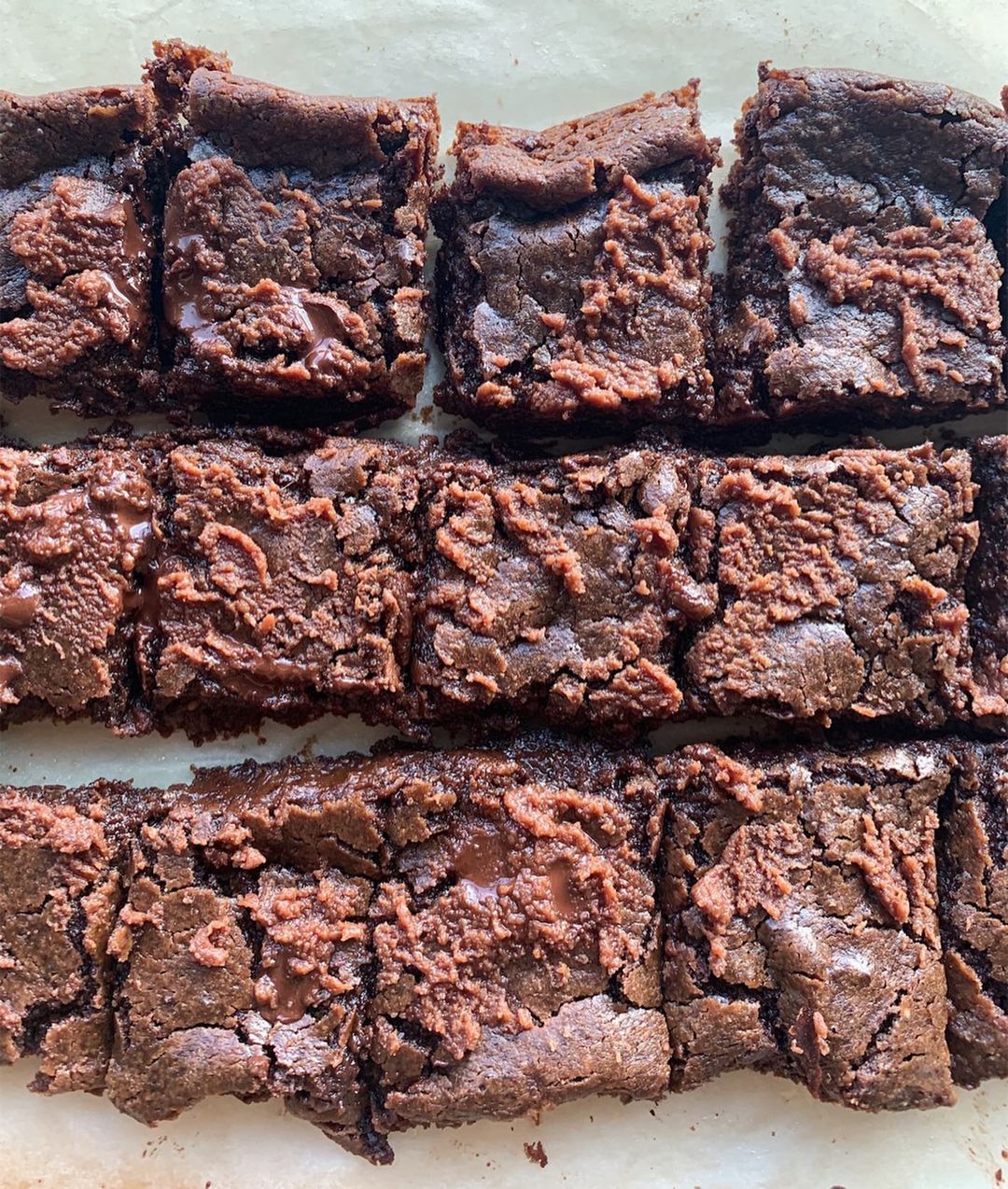 Easy Vegan Flourless Peppermint Brownies