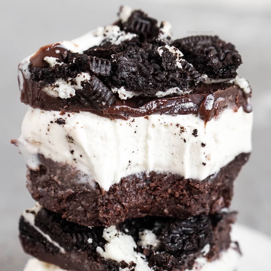 2 More Shots of These Cookie Ice Cream Bars