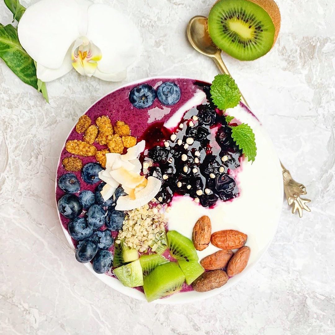 Perfect Vanilla Blueberry Smoothie Bowl