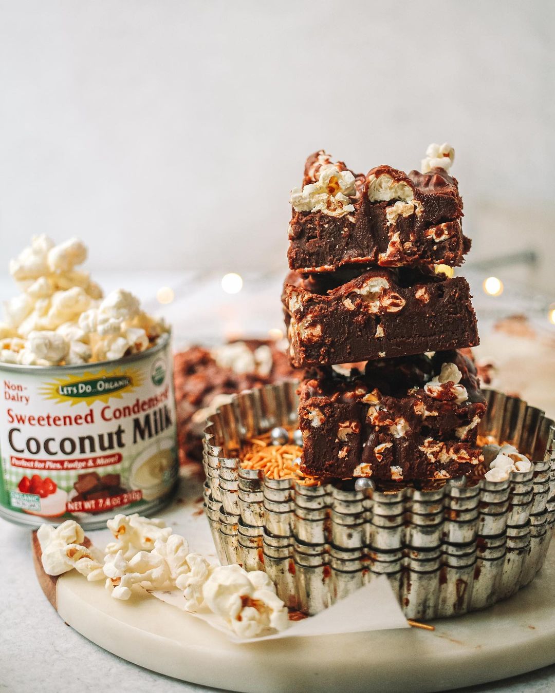 Vegan Peppermint Popcorn Fudge