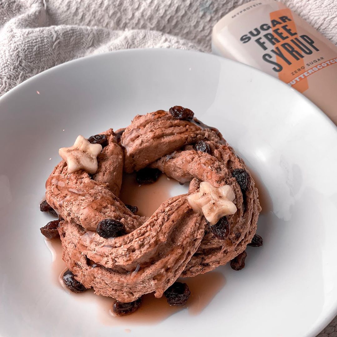 Cinnamon Wreath Protein Roll
