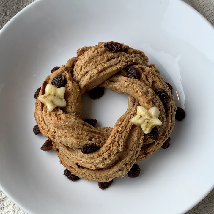 Cinnamon Wreath Protein Roll