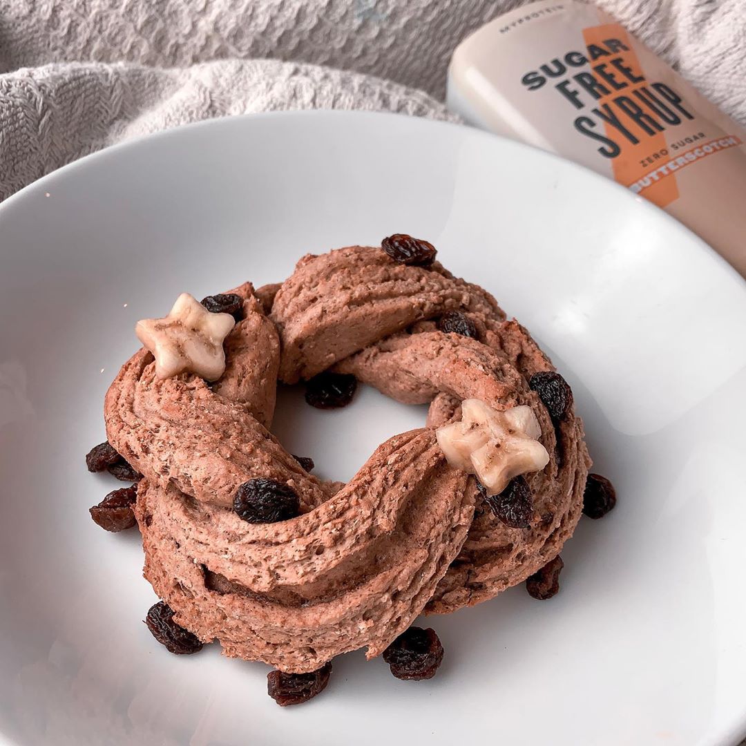 Cinnamon Wreath Protein Roll