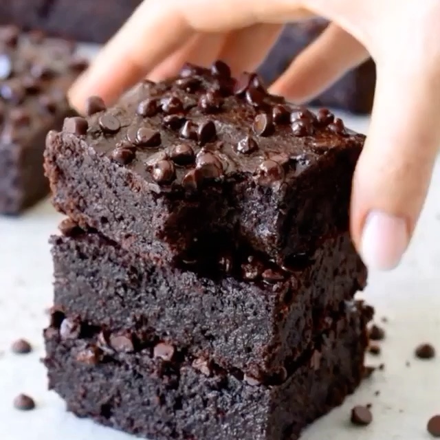 Vegan Zucchini Brownies with Chocolate Chips