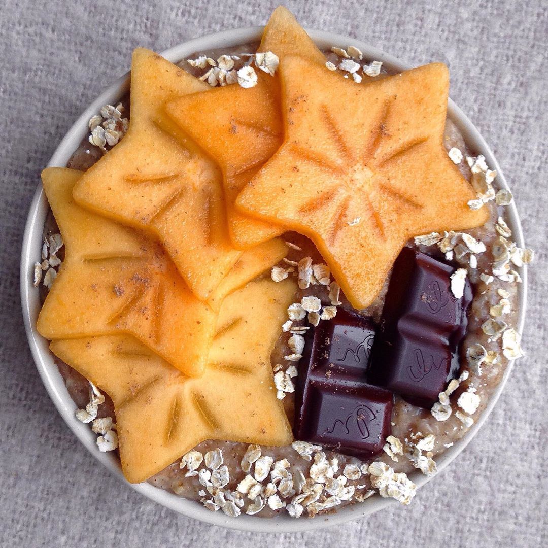 Persimmon Stars and Chocolate Oatmeal