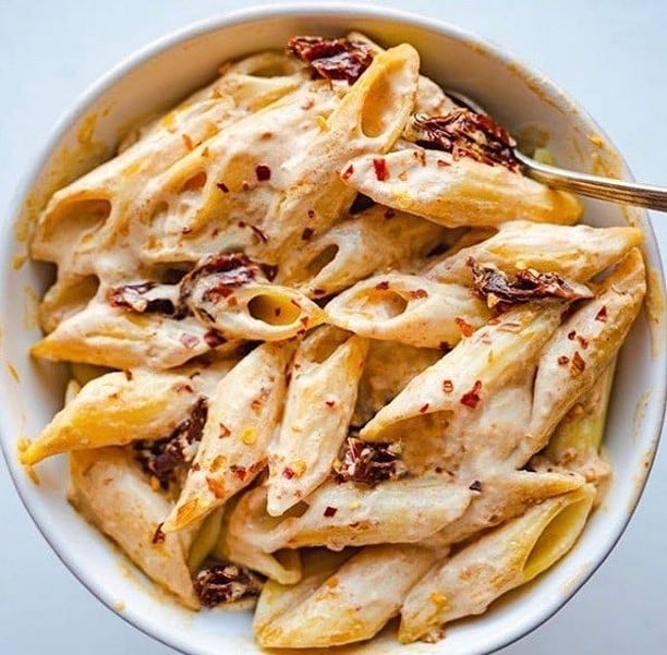 Creamy Sun-Dried Tomato Hummus Tahini Pasta