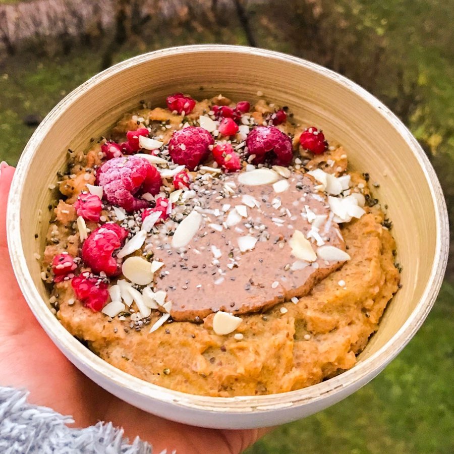 Easy Creamy Quinoa Porridge Breakfast