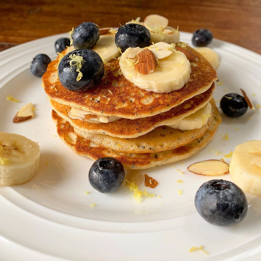 Gluten-Free Vegan Lemon Poppyseed Pancakes
